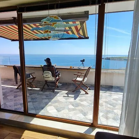 Magic Sea View Apartment *